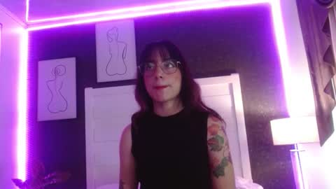   online show from 4, 10, 2025
