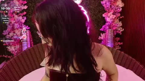 Roxanee online show from 28, 3, 2026