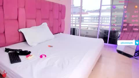 sweet_stacie online show from 2, 12, 2025