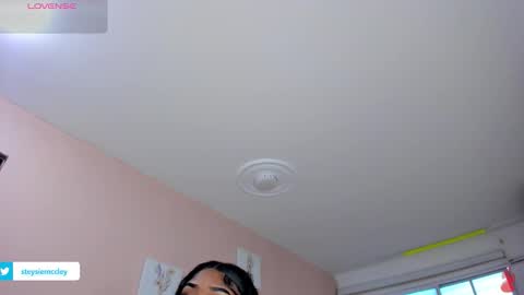 sweet_stacie online show from 17, 12, 2025