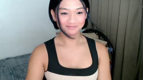 Snapshot of sweet_tenshi chatting on 2, 7, 2026 tenshi online show from 2, 7, 2026