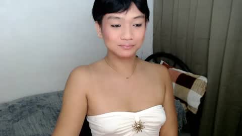 Snapshot of sweet_tenshi chatting on 4, 7, 2026 tenshi online show from 4, 7, 2026