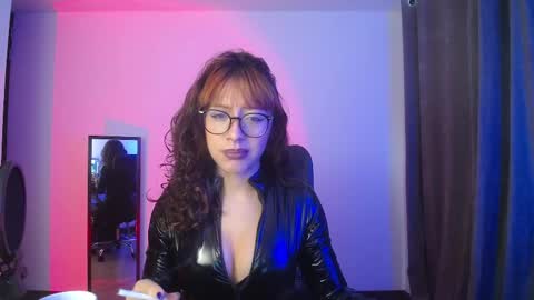 sweet_venus4 online show from 23, 3, 2026