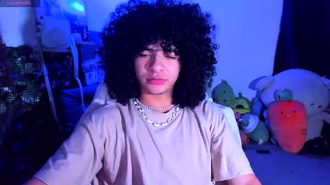 Snapshot of sweet_vond chatting on 23, 2, 2025 Steven independent model online show from 23, 2, 2025