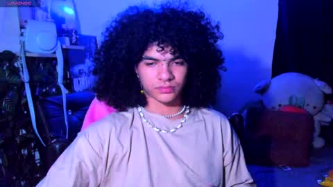 Snapshot of sweet_vond chatting on 25, 2, 2025 Steven independent model online show from 25, 2, 2025