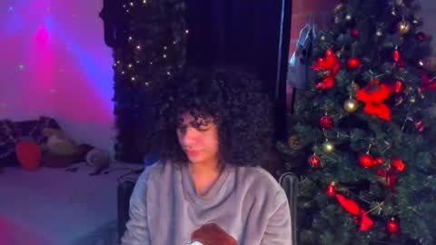 Steven independent model online show from 22, 12, 2025