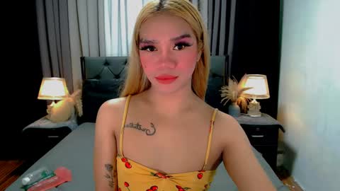 Snapshot of sweet_zoey12 chatting on 23, 4, 2026 bea takashi online show from 23, 4, 2026