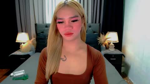 Snapshot of sweet_zoey12 chatting on 23, 4, 2026 bea takashi online show from 23, 4, 2026