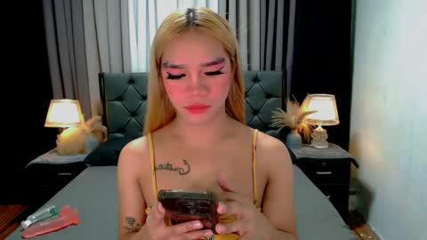 Snapshot of sweet_zoey12 chatting on 26, 4, 2026 bea takashi online show from 26, 4, 2026