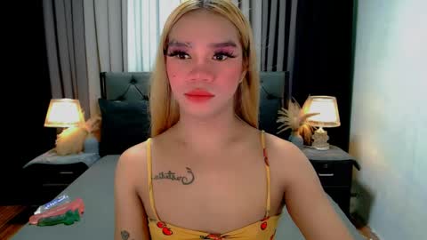 Snapshot of sweet_zoey12 chatting on 2, 5, 2026 bea takashi online show from 2, 5, 2026