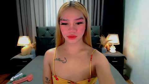 Snapshot of sweet_zoey12 chatting on 4, 5, 2026 bea takashi online show from 4, 5, 2026