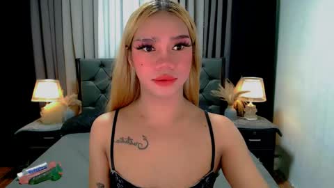 Snapshot of sweet_zoey12 chatting on 10, 5, 2026 bea takashi online show from 10, 5, 2026