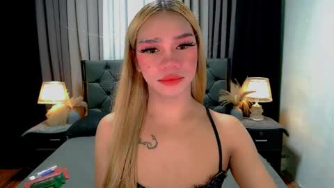 Snapshot of sweet_zoey12 chatting on 14, 5, 2026 bea takashi online show from 14, 5, 2026