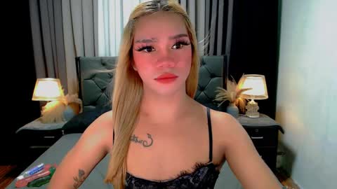 Snapshot of sweet_zoey12 chatting on 16, 5, 2026 bea takashi online show from 16, 5, 2026