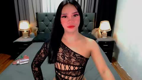 Snapshot of sweet_zoey12 chatting on 3, 6, 2026 bea takashi online show from 3, 6, 2026