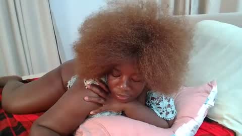 Snapshot of sweetafricangal chatting on 27, 7, 2026 NASHA online show from 27, 7, 2026