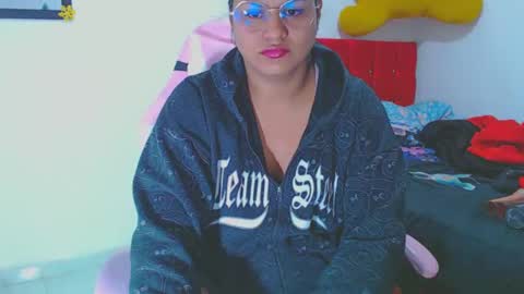 Snapshot of sweetalmaa chatting on 21, 12, 2024 Alma online show from 21, 12, 2024
