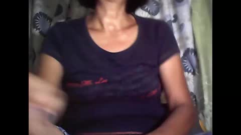 Snapshot of sweetbella24 chatting on 7, 11, 2025 im anne online show from 7, 11, 2025