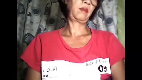 Snapshot of sweetbella24 chatting on 1, 12, 2025 im anne online show from 1, 12, 2025