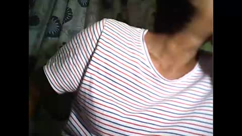 Snapshot of sweetbella24 chatting on 18, 12, 2025 im anne online show from 18, 12, 2025