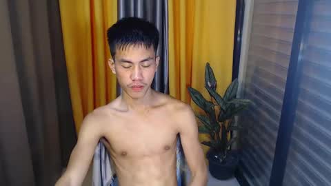 Snapshot of sweetbigcockz chatting on 13, 2, 2025 sweetbigcockz online show from 13, 2, 2025