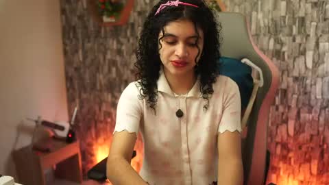 Snapshot of sweetbonii chatting on 20, 5, 2026 Salom independent model online show from 20, 5, 2026