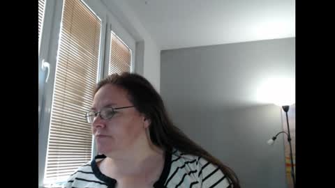 Snapshot of sweetboobs85h chatting on 9, 5, 2026 Sweetboobs85h online show from 9, 5, 2026