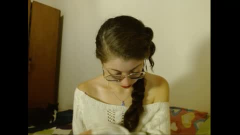 Snapshot of sweetcalm_ chatting on 4, 5, 2026 sweetcalm_ online show from 4, 5, 2026