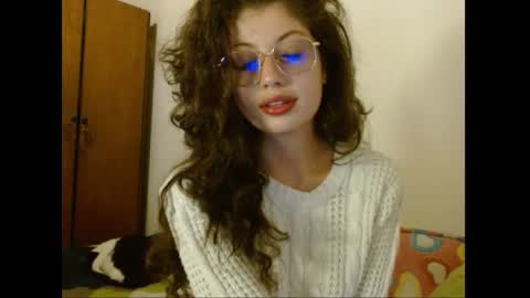 Snapshot of sweetcalm_ chatting on 6, 5, 2026 sweetcalm_ online show from 6, 5, 2026