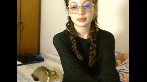 Snapshot of sweetcalm_ chatting on 8, 5, 2026 sweetcalm_ online show from 8, 5, 2026