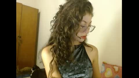 Snapshot of sweetcalm_ chatting on 11, 5, 2026 sweetcalm_ online show from 11, 5, 2026