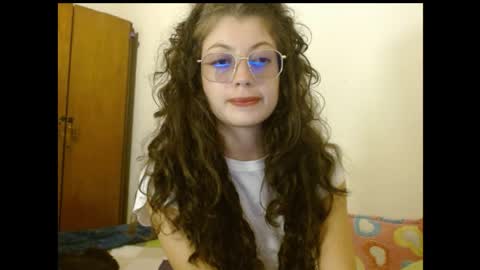 Snapshot of sweetcalm_ chatting on 20, 5, 2026 sweetcalm_ online show from 20, 5, 2026