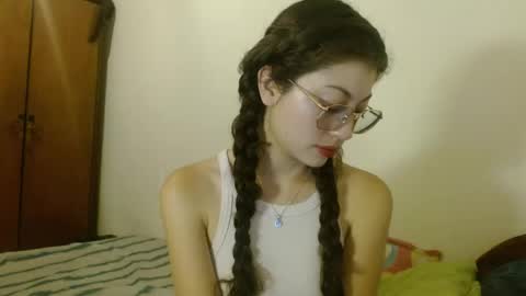 Snapshot of sweetcalm_ chatting on 25, 5, 2026 sweetcalm_ online show from 25, 5, 2026
