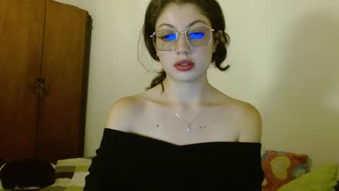 Snapshot of sweetcalm_ chatting on 5, 6, 2026 sweetcalm_ online show from 5, 6, 2026