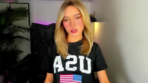 Snapshot of sweetcandylove1 chatting on 4, 6, 2026 Candy online show from 4, 6, 2026