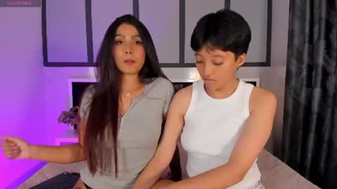 Snapshot of sweetcoupple chatting on 24, 7, 2026 Eva Short hair girl - Victoria Long red hair online show from 24, 7, 2026