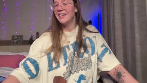 Snapshot of sweetdee222x chatting on 6, 12, 2024 Delilah Samson online show from 6, 12, 2024