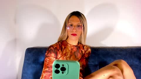 Snapshot of sweetdesaire chatting on 23, 1, 2025 Amelia online show from 23, 1, 2025