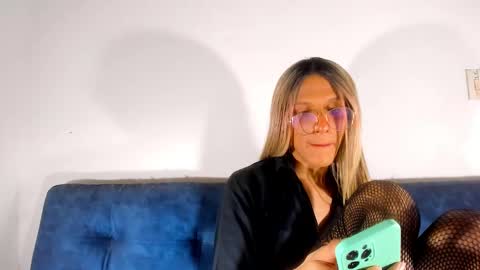 Snapshot of sweetdesaire chatting on 16, 2, 2025 Amelia online show from 16, 2, 2025