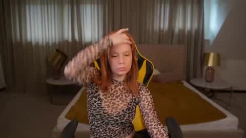 Snapshot of sweetdesiree_ chatting on 27, 7, 2026 Amelia online show from 27, 7, 2026