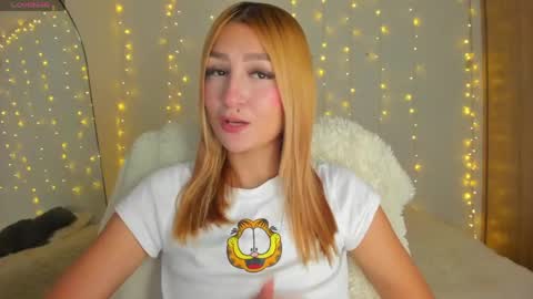 Snapshot of sweetdestiny_ chatting on 25, 5, 2026 natalia online show from 25, 5, 2026