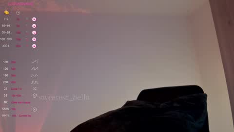 Snapshot of sweetest_bella chatting on 25, 9, 2025 Bella online show from 25, 9, 2025