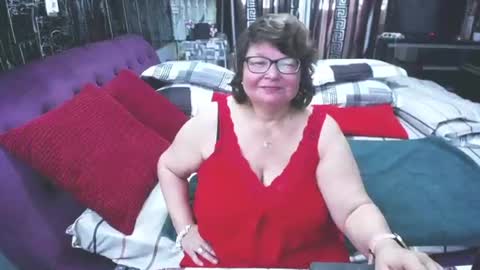 sweetestmilf4you online show from 15, 6, 2026