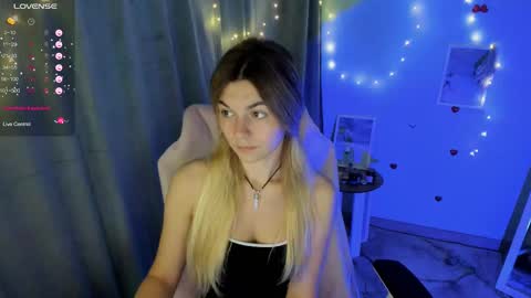 Snapshot of sweetfoyou chatting on 24, 9, 2025 sweetfoyou online show from 24, 9, 2025