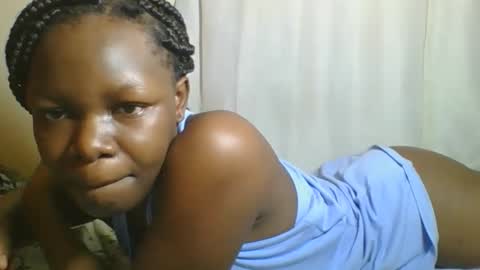 Snapshot of sweetgal2025 chatting on 24, 5, 2026 EUNICE online show from 24, 5, 2026