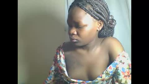 Snapshot of sweetgal2025 chatting on 27, 5, 2026 EUNICE online show from 27, 5, 2026