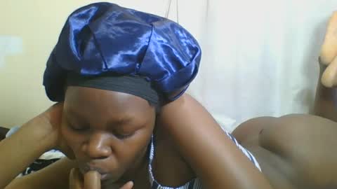 Snapshot of sweetgal2025 chatting on 24, 6, 2026 EUNICE online show from 24, 6, 2026