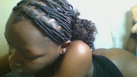 Snapshot of sweetgal2025 chatting on 10, 7, 2026 EUNICE online show from 10, 7, 2026