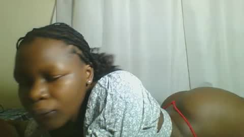 Snapshot of sweetgal2025 chatting on 18, 7, 2026 EUNICE online show from 18, 7, 2026