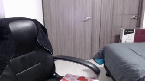 Any online show from 6, 2, 2025